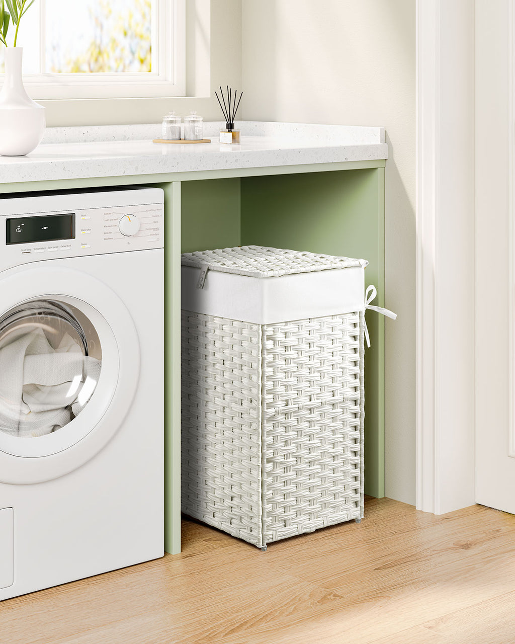 Greenstell Laundry Hamper with Lid, 60L Clothes Hamper with 2 Removable Liner Bags & 2 Mesh Bags, Handwoven Synthetic Rattan Basket, Toys in Bathroom, Bedroom White