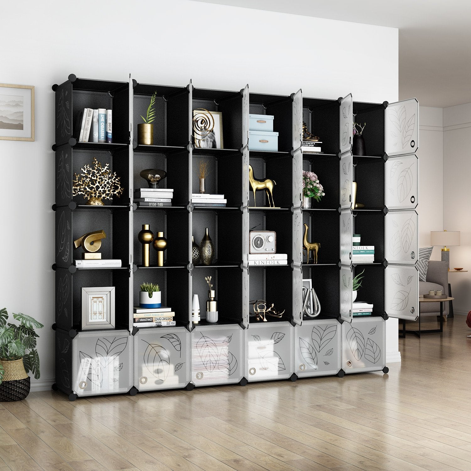 https://www.greenstell.com/cdn/shop/products/Living_Room_Greenstell_DIY_Cube_Storage_30_Cubes_Black_and_White_With_Doors_2400x.jpg?v=1622191098